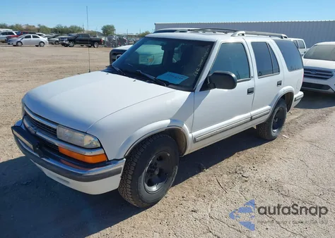 1998 Chevrolet Blazer Ls from USA, damaged, VIN 1GNCS13W9W2225633